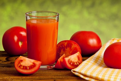 Cà chua là một thực phẩm trị tàn nhang hiệu quả