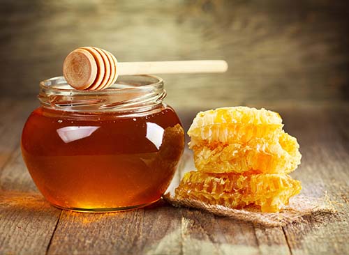 Trị bệnh viêm họng hiệu quả từ mật ong