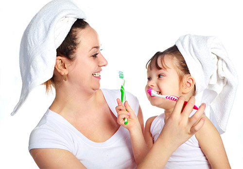 Đánh răng sai cách khiến răng trở nên nhạy cảm và ê buốt hơn rất nhiều